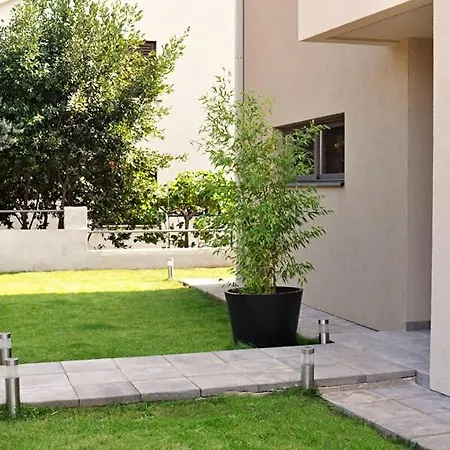 House Zara Medulin, Tastefully Decorated House
