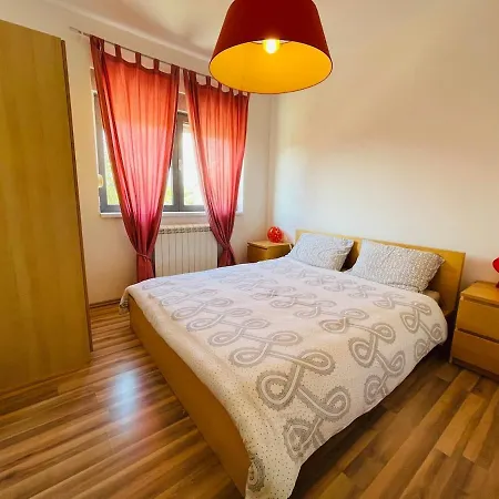 House Zara Medulin, Tastefully Decorated House Feriehus *