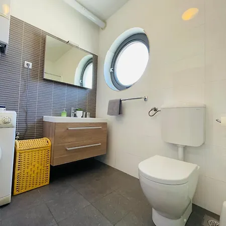 House Zara Medulin, Tastefully Decorated House Holiday home